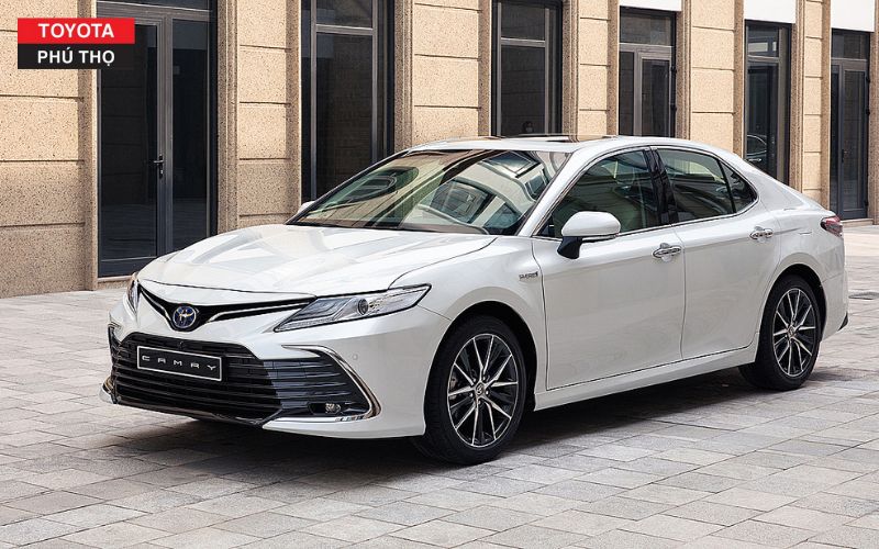 Xe tiết kiệm nhiên liệu: Toyota Camry Hybrid