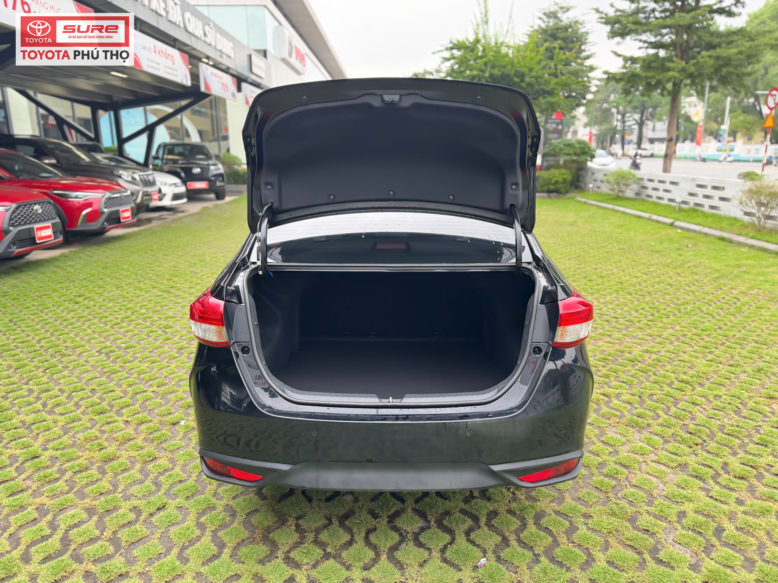 Toyota Vios 1.5E CVT - 2023