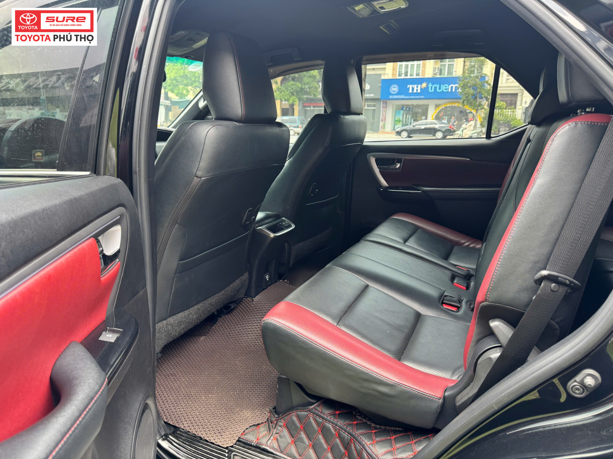 TOYOTA FORTUNER LEGENDER 2.4AT 4x2 - 2021