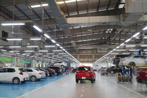 Sua-chua-gam-xe-o-to-co-tieng-keu-la-bang-phu-tung-chinh-hang-Toyota.