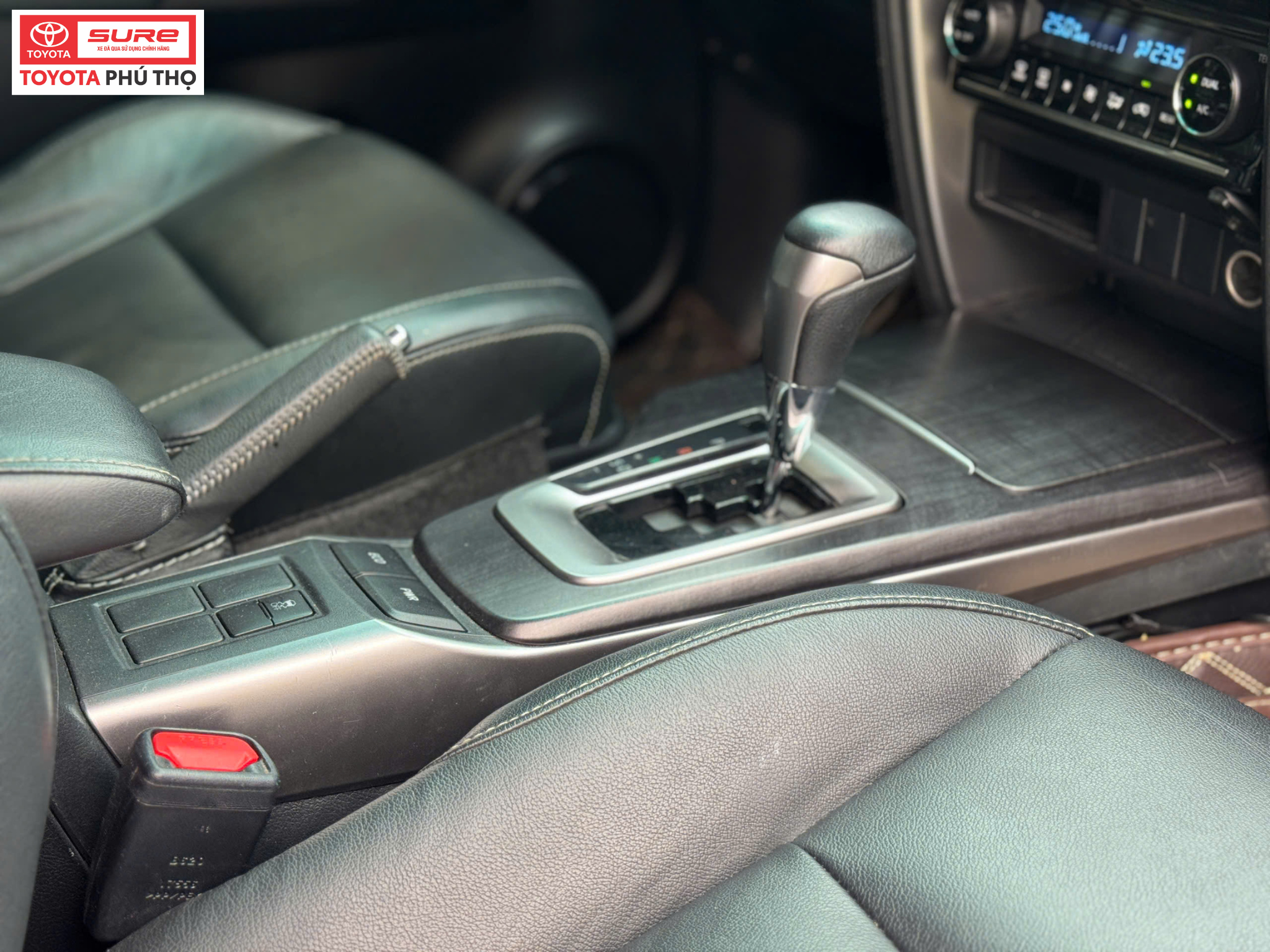 TOYOTA FORTUNER 2.4AT 4X2 - 2022