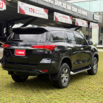 TOYOTA FORTUNER 2.4AT 4X2 - 2022