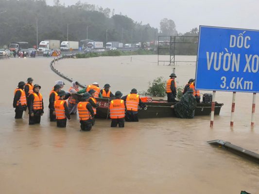 ❤️ TOYOTA PHÚ THỌ HƯỚNG VỀ ĐẮK LẮK – SAN SẺ YÊU THƯƠNG CÙNG ĐỒNG BÀO 3 586141536 1304572425040868 4878276164210146551 n - Toyota Phú Thọ