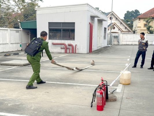 🚒 DIỄN TẬP PHÒNG CHÁY CHỮA CHÁY TẠI TOYOTA PHÚ THỌ – NÂNG CAO Ý THỨC AN TOÀN LAO ĐỘNG 🔥 3 z7428266421289 d9415e9dc3c123c37ec486c32da09c20 - Toyota Phú Thọ