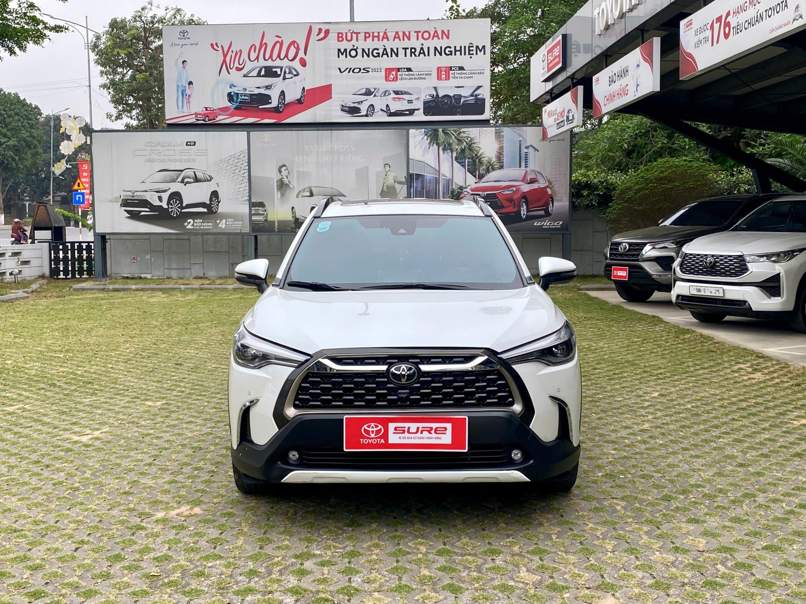 z7662735599748 69292133298a4eee795e069608a5a906 scaled - Toyota Phú Thọ