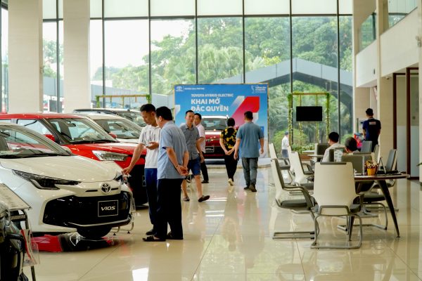 Toyota Phú Thọ tuyển dụng Nhân viên Marketing chuyên quay dựng video và quản trị Fanpage 2 Môi trường làm việc năng động tại Toyota Phú Thọ tuyển dụng Nhân viên Marketing