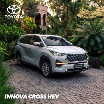 TOYOTA INNOVA CROSS – KHÔNG GIAN YÊU THƯƠNG TRÊN MỌI HÀNH TRÌNH 1 Toyota Innova Cross cho gia đình