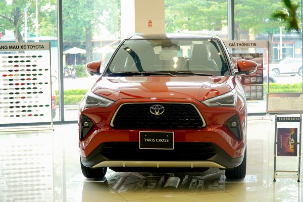 THÁNG NGÂU THÊM NHIỀU LÝ DO ĐỂ ĐÓN XE MỚI VỚI ƯU ĐÃI TOYOTA THÁNG 8/2026 2 Ưu đãi Toyota tháng 8/2026 – Toyota Yaris Cross bản Xăng tại Phú Thọ