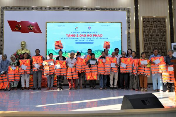 Toyota Phú Thọ đồng hành cùng Quỹ Toyota Việt Nam chung tay vì an toàn cộng đồng mùa mưa lũ 5 Các đơn vị chung tay lan tỏa thông điệp an toàn cộng đồng trong mùa mưa lũ